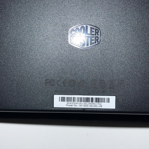 Cooler Master SK650 Mechanical Keyboard with Cherry MX Low Profile - Picture 8 of 8